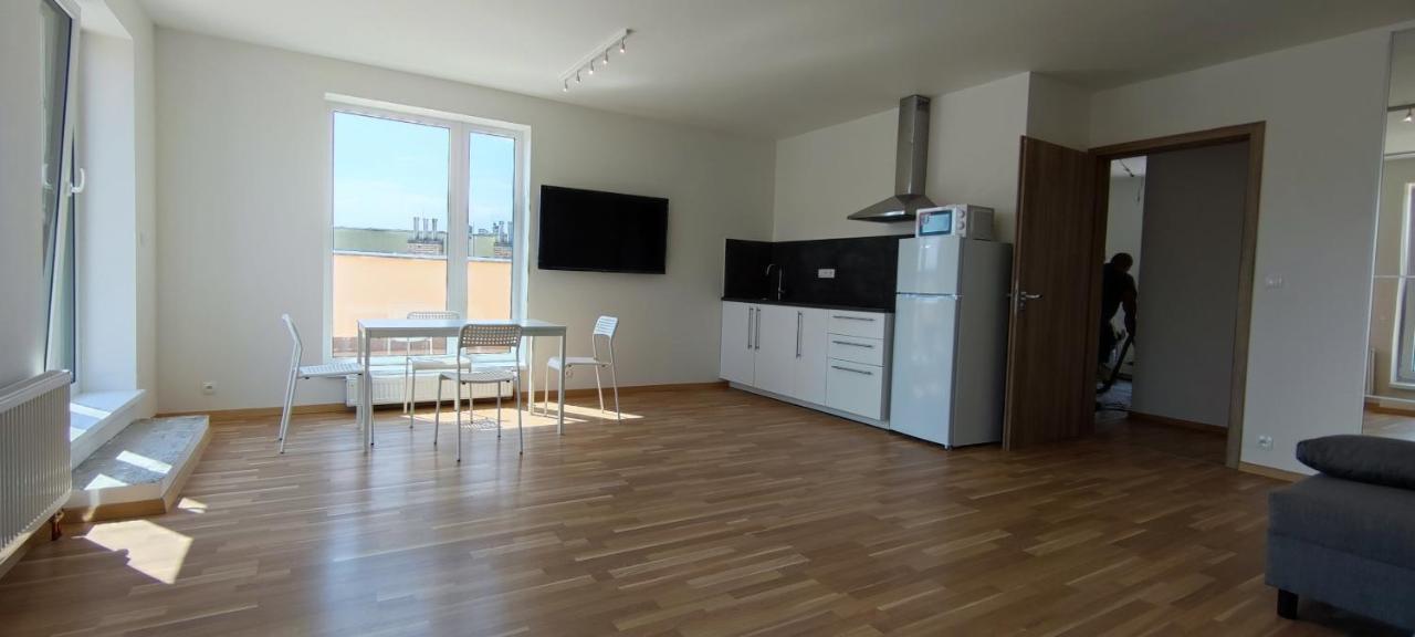 Penthouse # 81 With Panoramic City View In Elite Rezidence With Free Parking Prague Ngoại thất bức ảnh