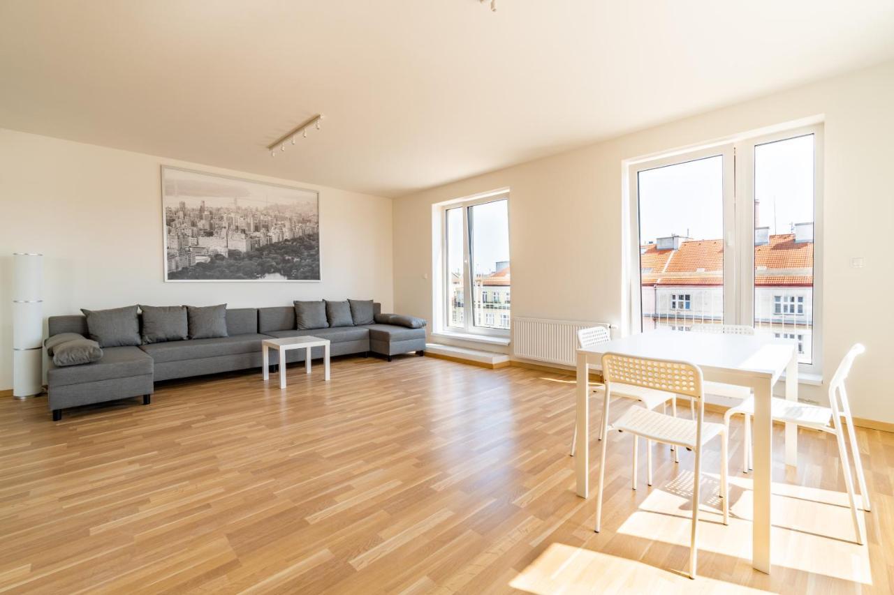 Penthouse # 81 With Panoramic City View In Elite Rezidence With Free Parking Prague Ngoại thất bức ảnh