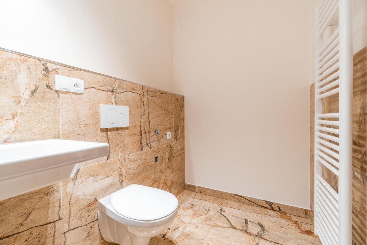 Penthouse # 81 With Panoramic City View In Elite Rezidence With Free Parking Prague Ngoại thất bức ảnh