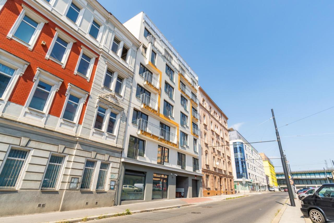 Penthouse # 81 With Panoramic City View In Elite Rezidence With Free Parking Prague Ngoại thất bức ảnh